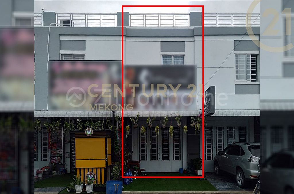 Link House for Sale At Borey Piphup Thmei