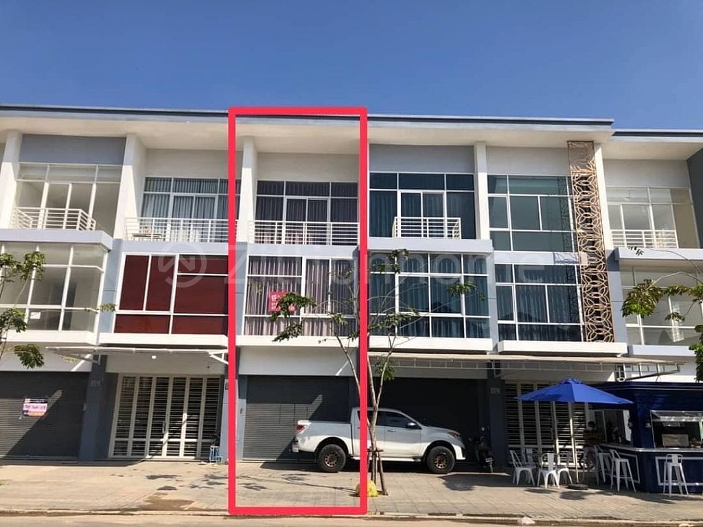 Shop House for sale (Borey  Varina Kreng Tnong) - ផ្ទះអាជីវកម្មសម្រាប់លក់(បុរី វ៉ារីណាក្រាំងធ្នង់)  (C-8479)