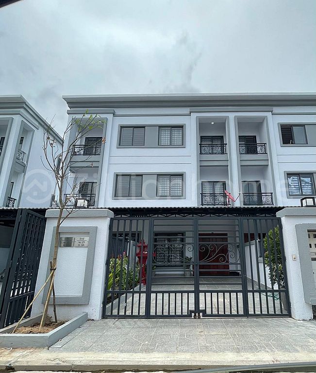 Link Villa for Rent at Borey Pephup Thmey LA Sen Sok  (BPPT) ផ្ទះវិឡាកូនកាត់សម្រាប់ជួលនៅ​ បុរីពិភពថ្មី​ឡាសែន​សុខ (C-9268)