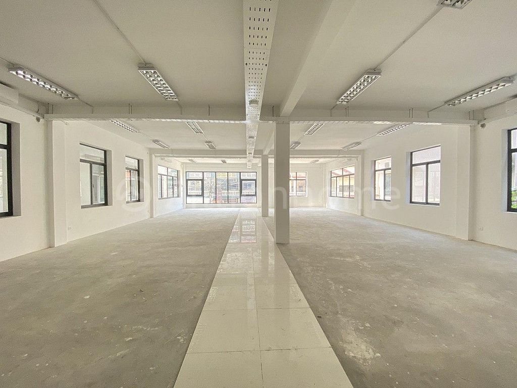 AVAILABLE OFFICE SPACE IN TOUL TOMPOUNG 1