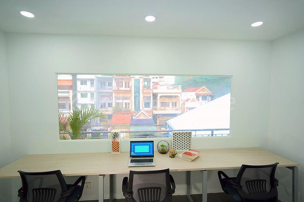 PRIVATE AND CO-WORKING SPACE IN BKK 3
