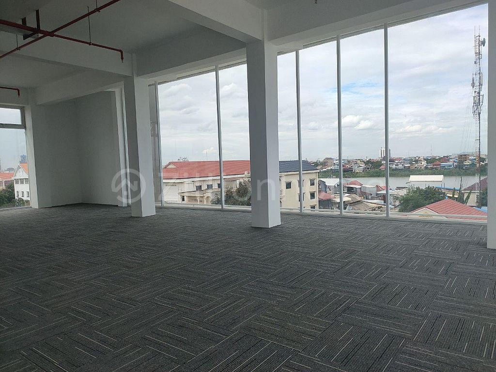 OFFICE SPACE IN CHAK ANGRE KROM