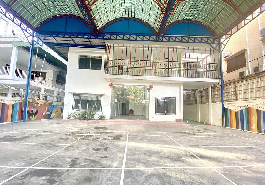 COMMERCIAL SCHOOL BUILDING IN BKK1