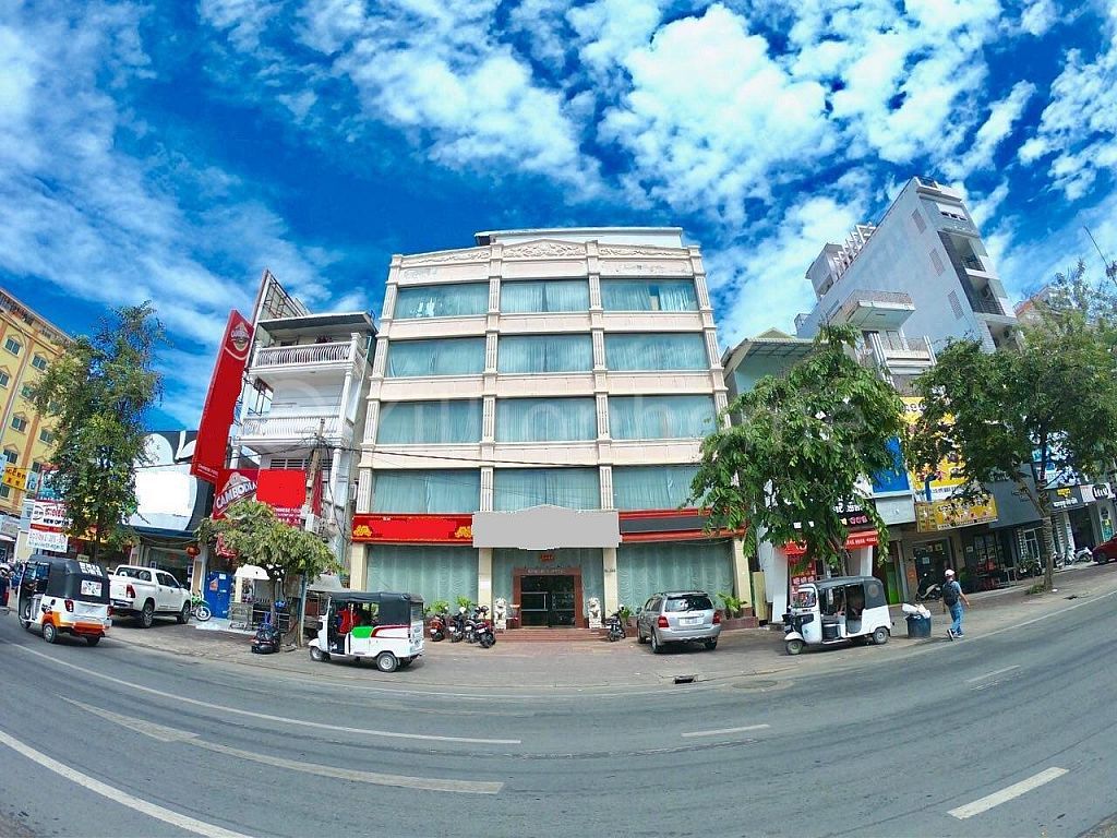 48 ROOMS HOTEL FREEHOLD FOR SALE