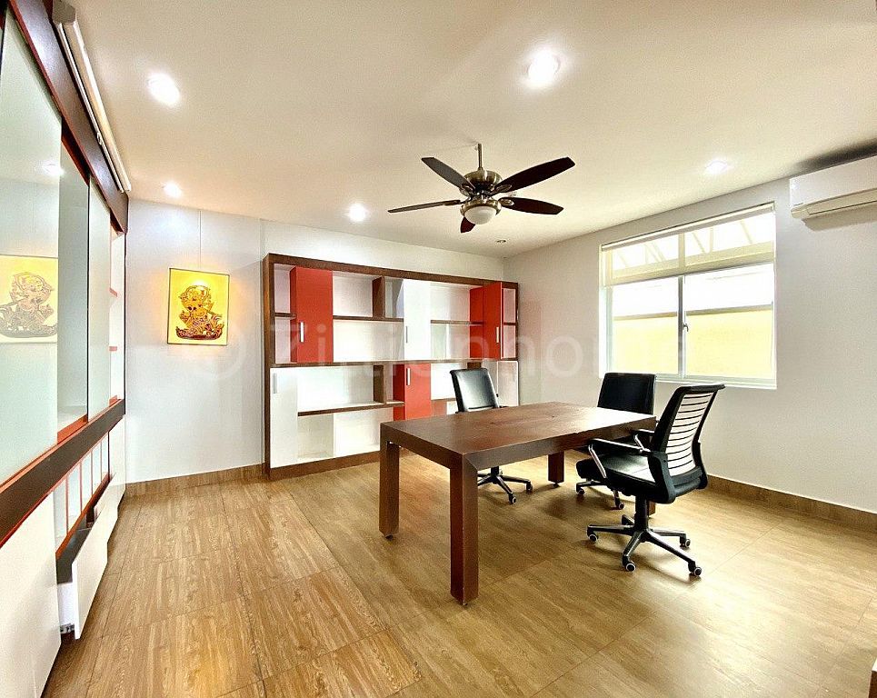 FULLY FURNISHED OFFICE NEAR CHINESE EMBASSY