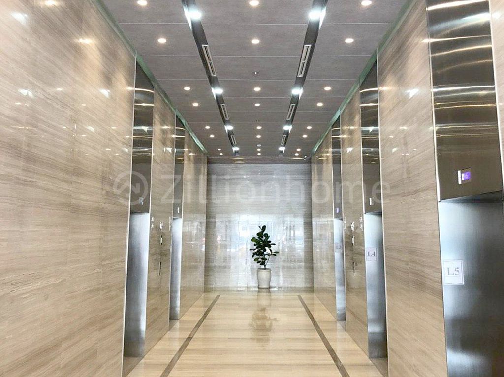 LUXURY AND MODERN OFFICE LOCATED OLYMPIA