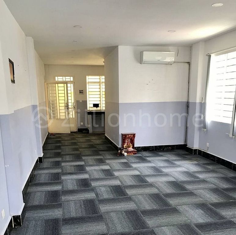 GREAT OFFICE FOR LEASE IN CHAMKARMON