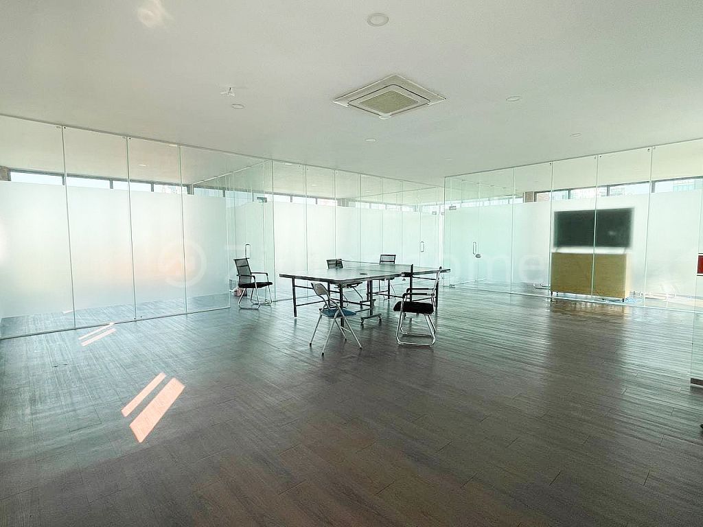 OFFICE SPACE FOR LEASE IN TONLE BASSAC