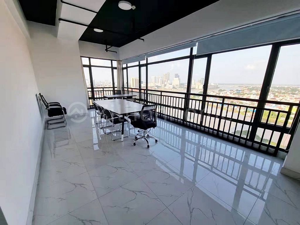 OFFICE SPACE FOR LEASE IN TONLE BASSAC AREA