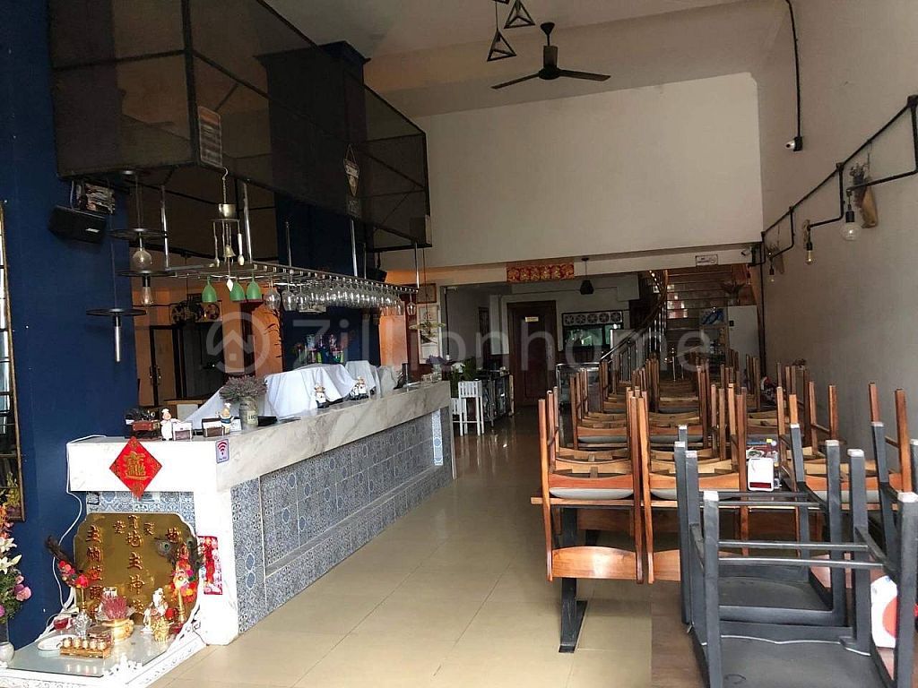 COMMERCIAL PROPERTY FOR LEASE IN POR SEN CHEY
