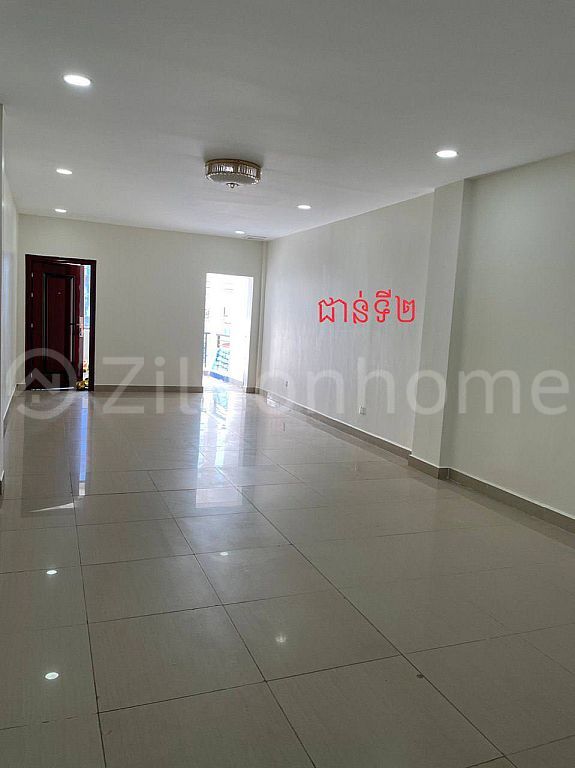 COMMERCIAL PROPERTY FOR LEASE IN CHBAR AMPOV AREA