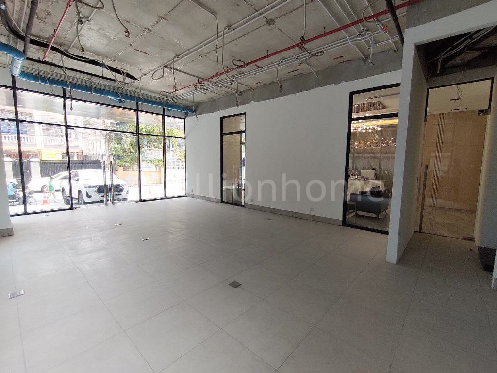 BEST OFFICE SPACE FOR LEASE IN TONLE BASSAC