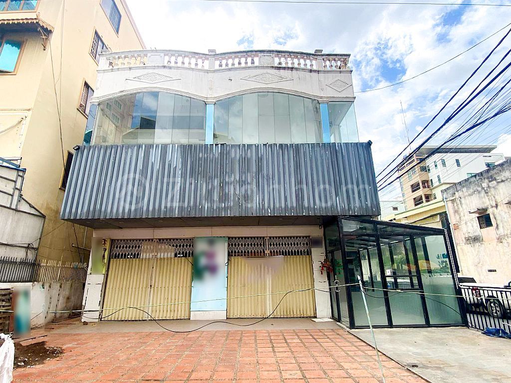 COMMERCIAL PROPERTY FOR LEASE IN KHAN BKK