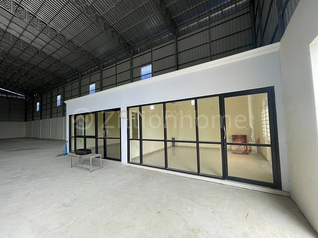 - Warehouse for rent at Khan Dangkor