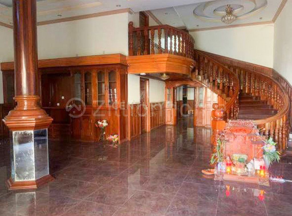 - Villa for rent in Beong Tumpun