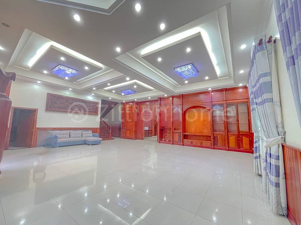 🏠 Villa for rent at Kouk Khleang 