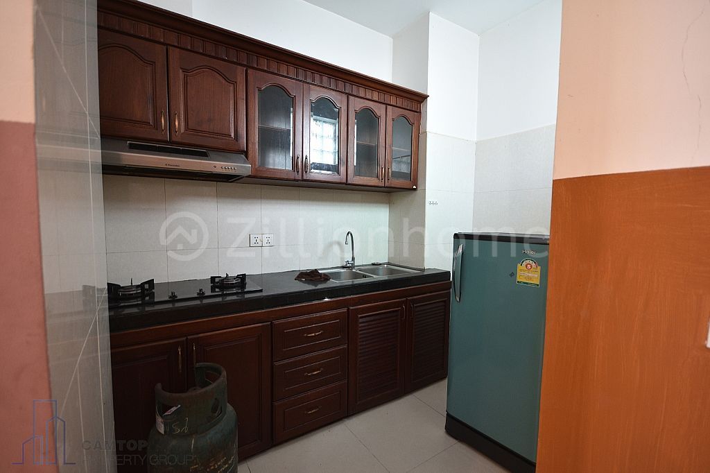 2BR - Western Apartment For Rent In Russian Market Area