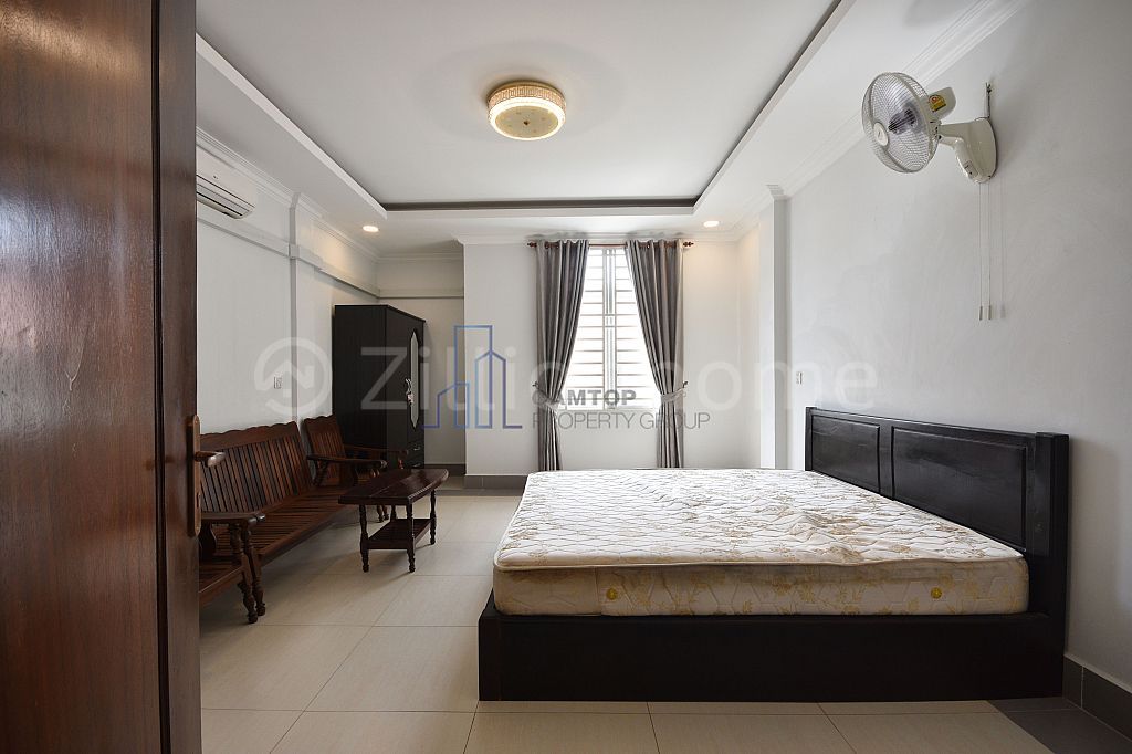 Beautiful 1 Bedroom Apartment For Rent Near Toul Tom Poung area