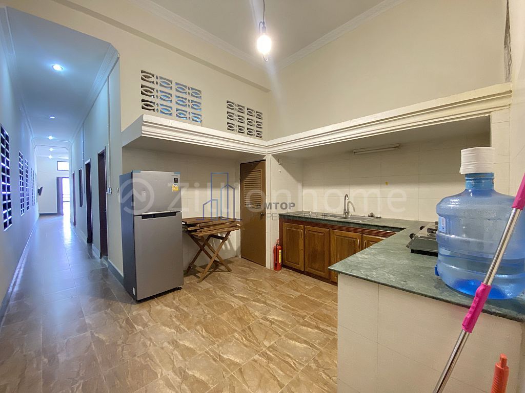 $300 - 2BR | Apartment For Rent Near Russian Market Is Available Now!!