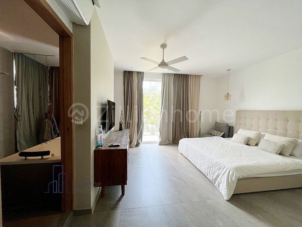 Western 5 Bedrooms Jasmina Villa For Rent In Borey Peng Hout Beong Snor