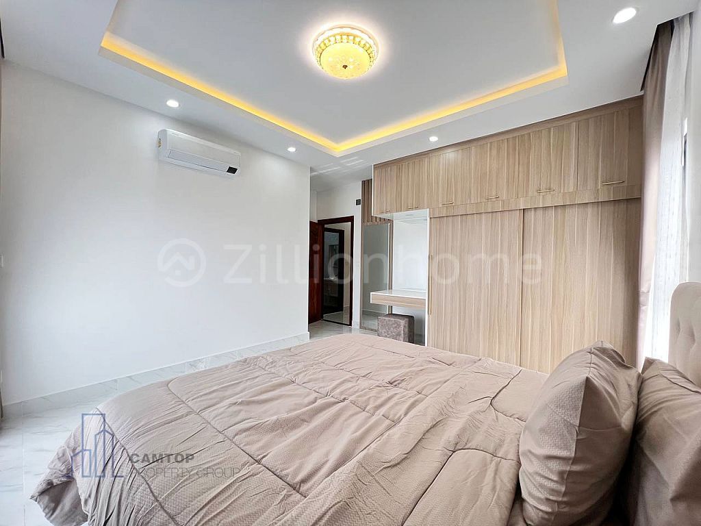 Brand New 1-Bedroom Apartment For Rent In the Eastern Russian Market Area