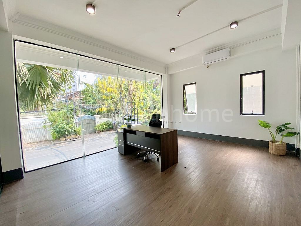 Office For Rent with Furniture In BKK1 is Available Now!!
