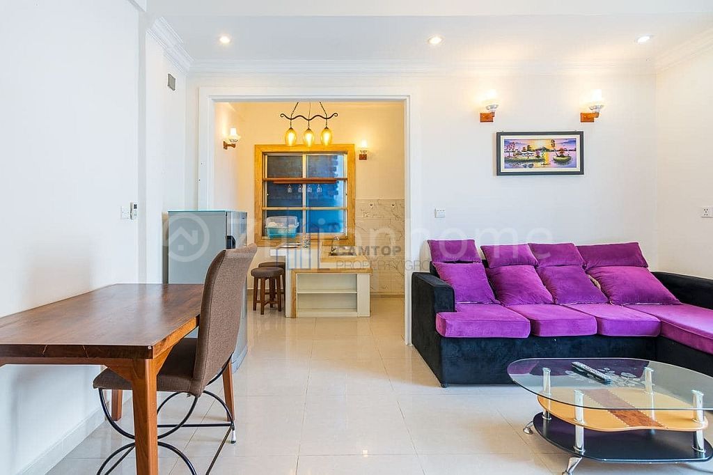 1BR Western Apartment For Rent In Daun Penh Area Close To Royal Palace