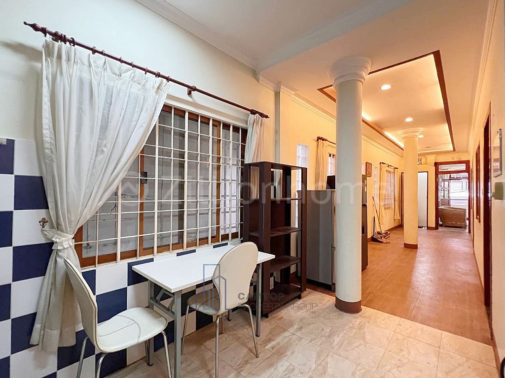 2BR - Renovated Apartment For Rent In Tonle Basac Area Close To BKK1 Area