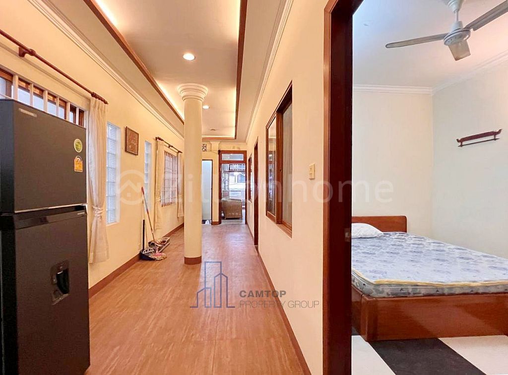 2BR - Renovated Apartment For Rent In Tonle Basac Area Close To BKK1 Area