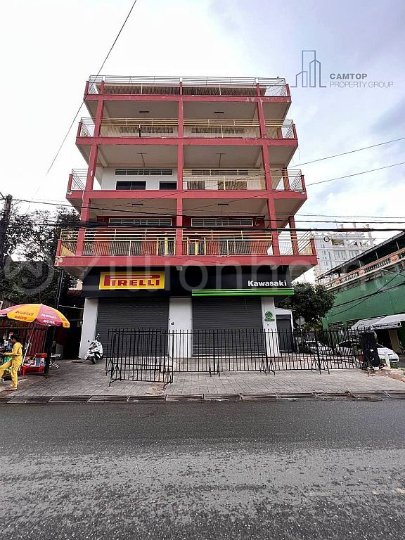 Shophouse (corner) For Rent in Toul Tompoung area, Khan Chamkamorn, Phnom Penh