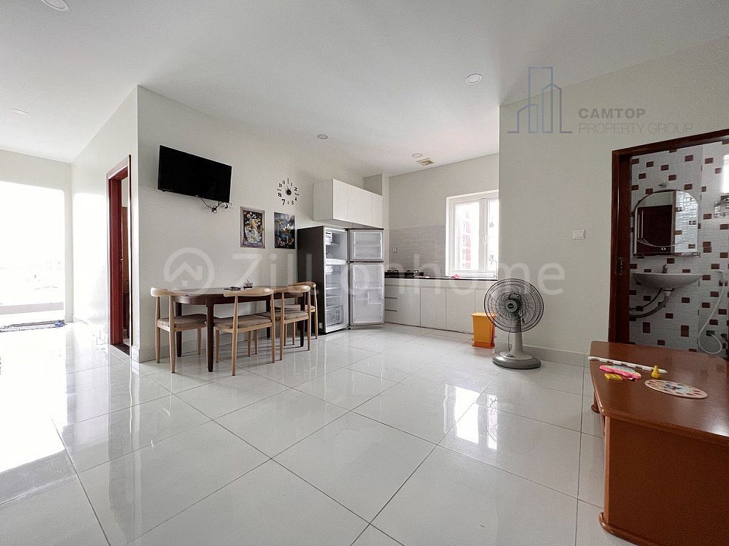 1BR - High Floor Apartment With Private Balcony In Toul Tom Poung Area