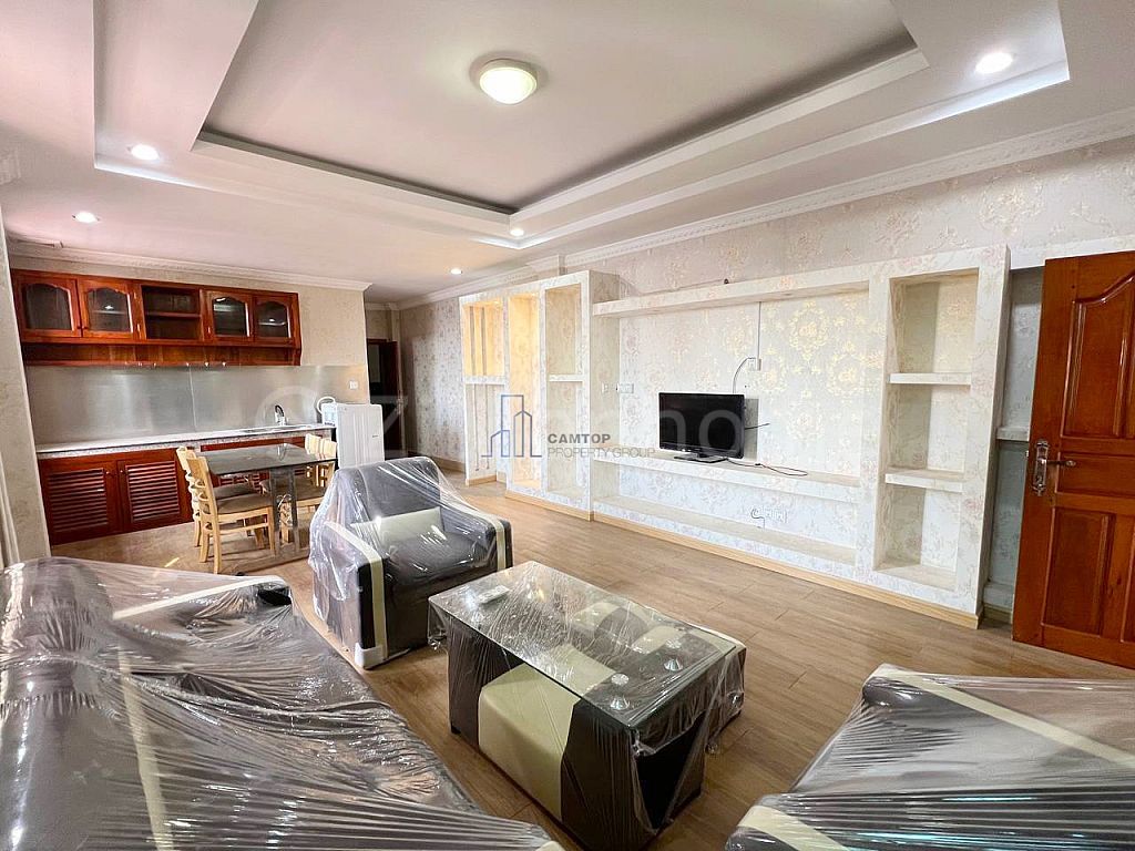1 Bedroom Apartment With Car Parking In Toul Tom Poung Area (Russian Market)