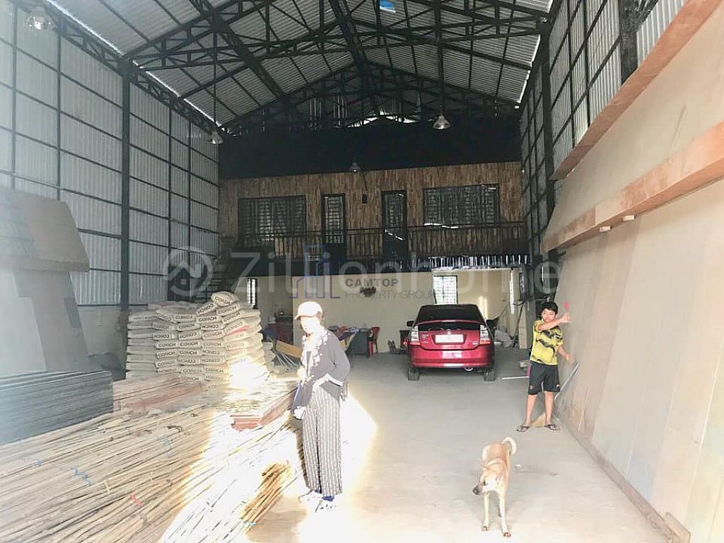 ឃ្លាំងសម្រាប់ជួលនៅជិតចំការដូង​ ផ្សារព្រែកជ្រៃ/ Warehouse for rent in Khan DangKou close to Psa Preak Chrey