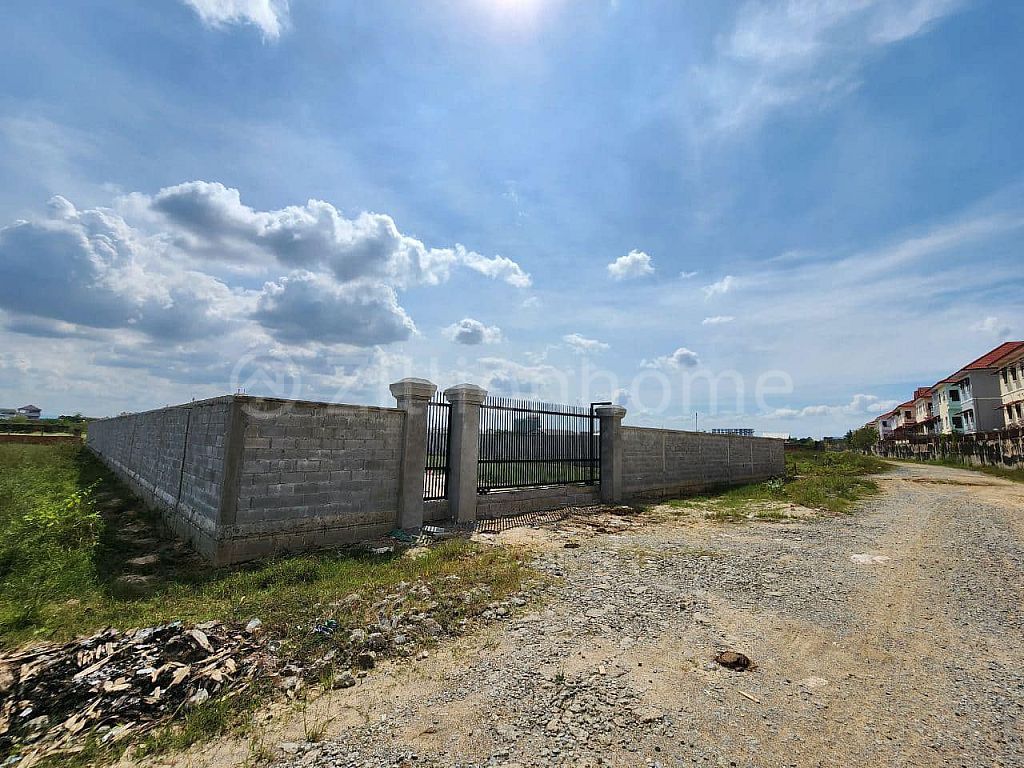 ដីសម្រាប់លក់នៅជិតបុរីពិភពថ្មីសំរោងអណ្តែត - Land for Sale near Borey Piphup Thmey Samroang