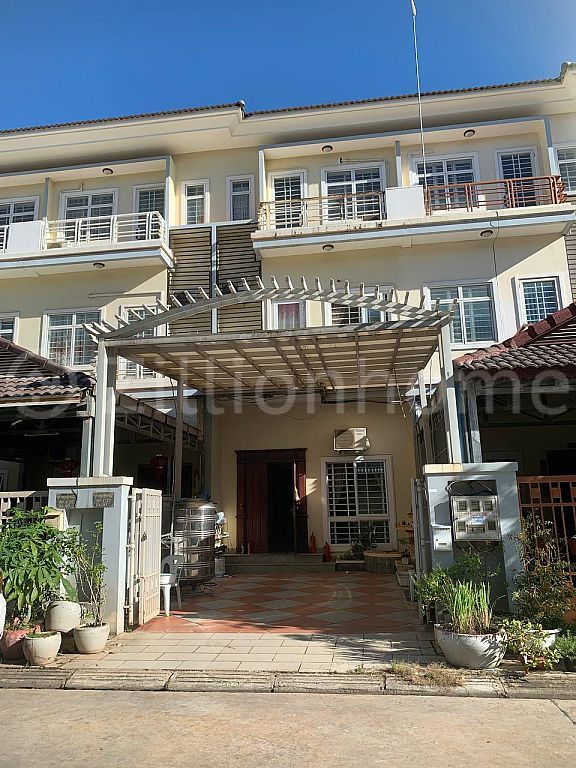 Link House Villa for Sales at Borey Angkor Phnom Penh Under Market 