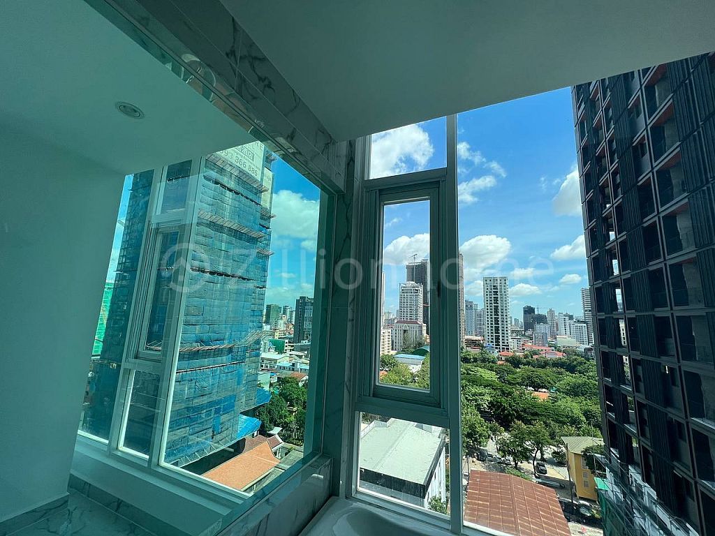 Spacious 2bedroom J tower 2 at BKK1 for Sale 