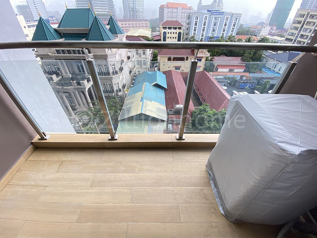 8th Floor 2bedroom for Rent at Time Square 3