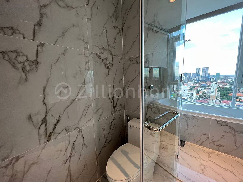 Higher Floor Spacious 2bedrooms for Rent at J-tower2